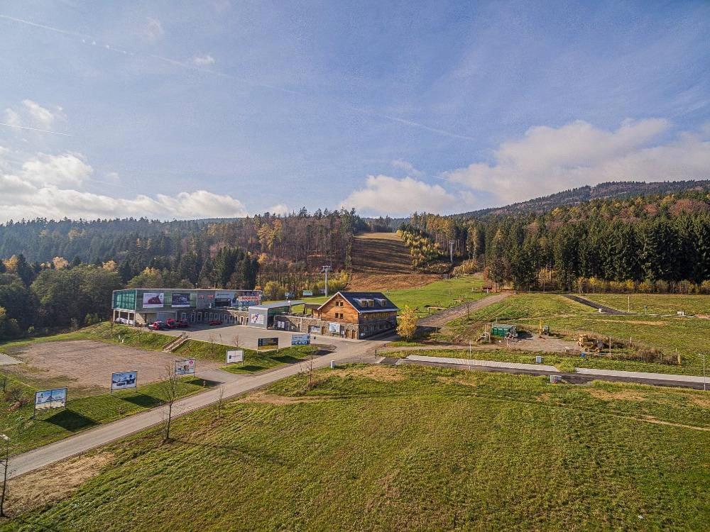 Apartmany Pod Sjezdovkou แชร์เวนาโวดา ภายนอก รูปภาพ